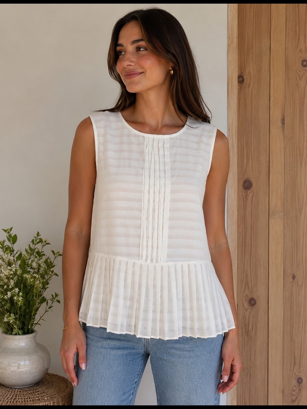Banana Republic Cream Sleeveless Pleated Peplum Top